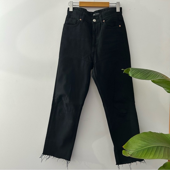 Zara - Black cropped jeans - Picture 4 of 15